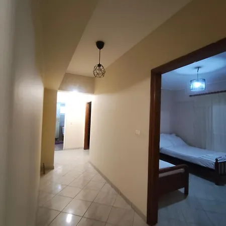 Leon Appartamento Sarandë